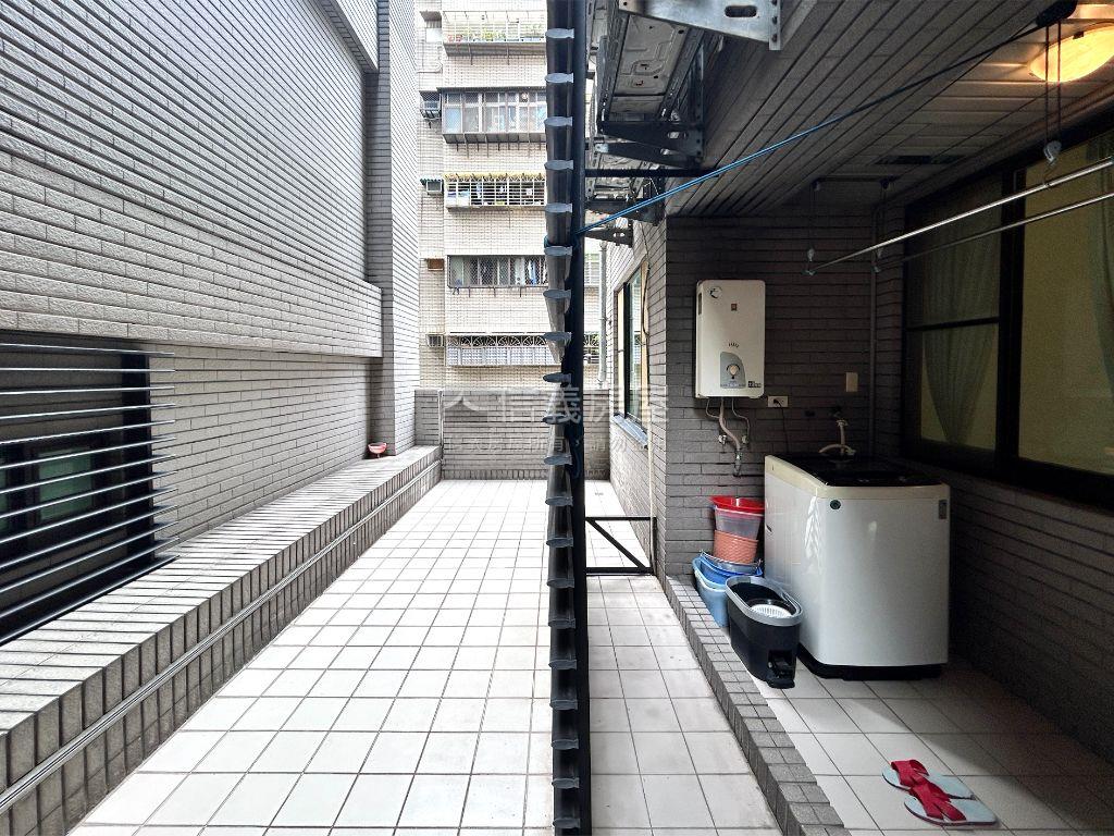 旺族大中庭溫馨邊間美邸房屋室內格局與周邊環境