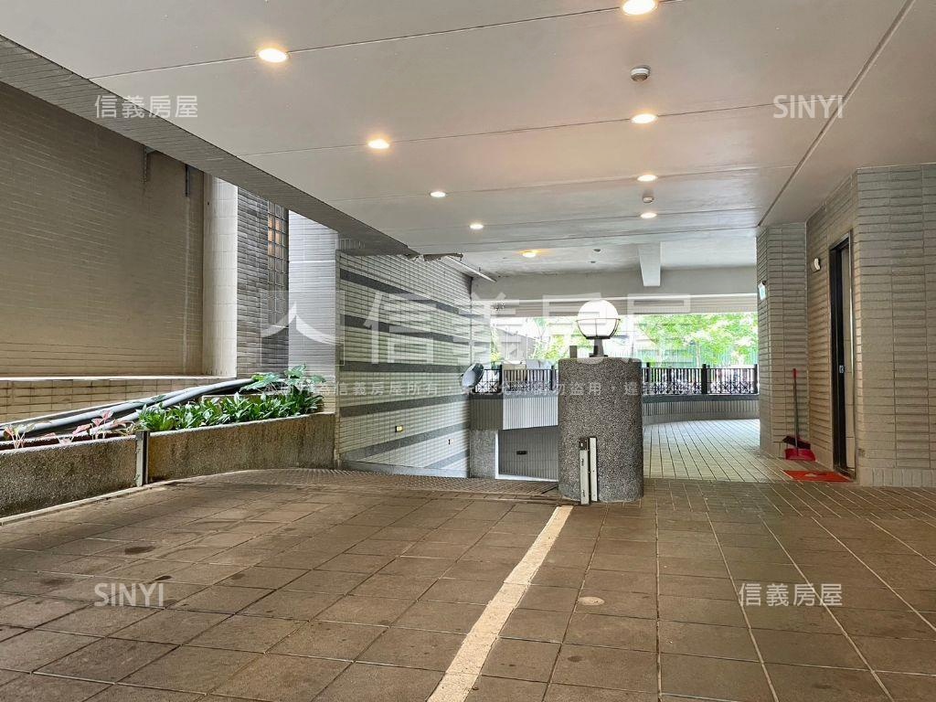 第五大道內科辦公興旺大戶房屋室內格局與周邊環境