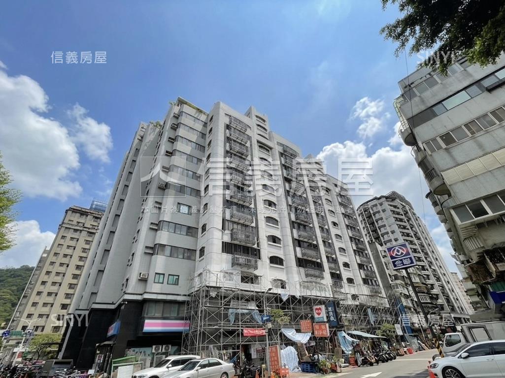 近捷運前後陽台樹景三房房屋室內格局與周邊環境