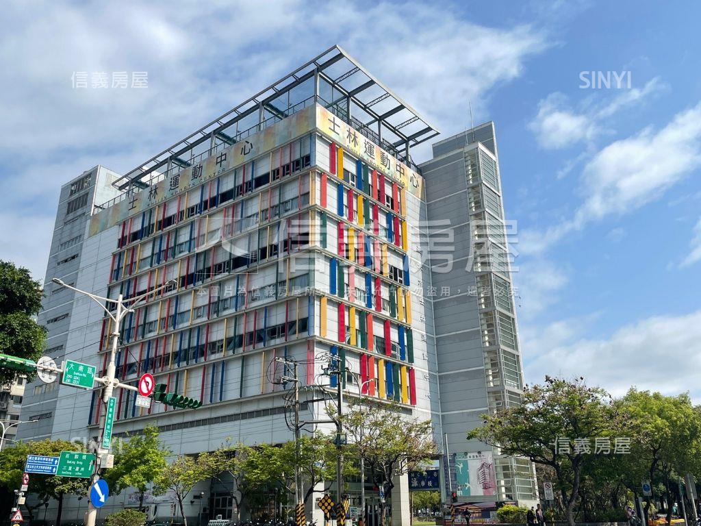 近捷運前後陽台樹景三房房屋室內格局與周邊環境