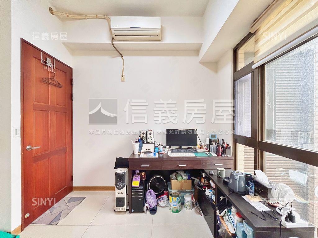 杜拜邊間四房高樓景觀戶房屋室內格局與周邊環境