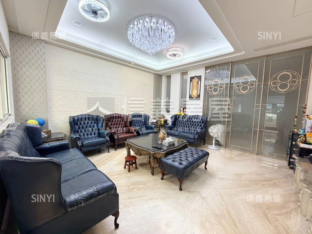 臨路前院停車大空間別墅房屋室內格局與周邊環境