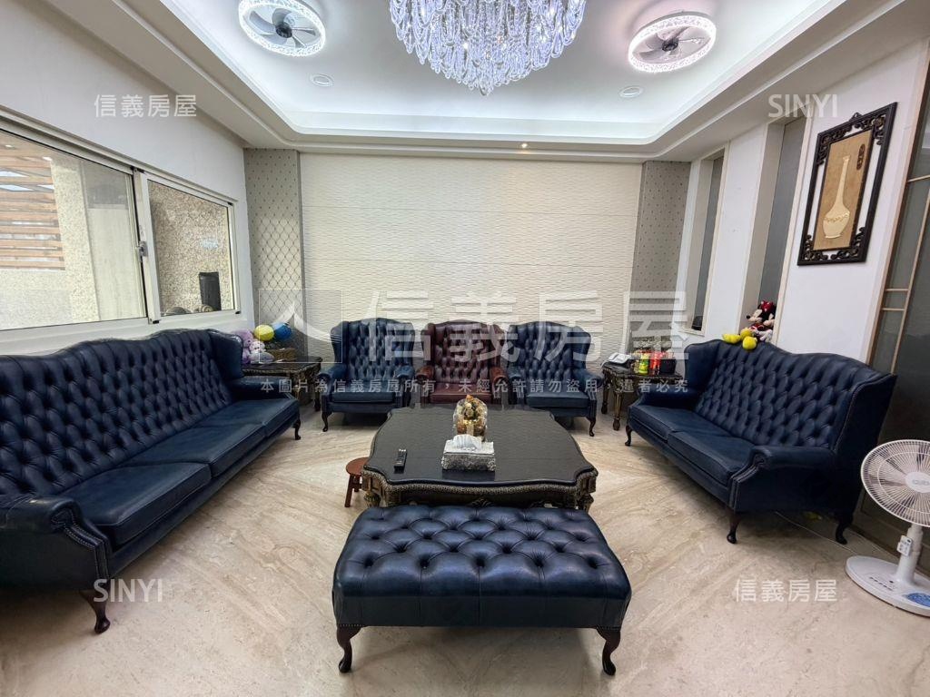 臨路前院停車大空間別墅房屋室內格局與周邊環境