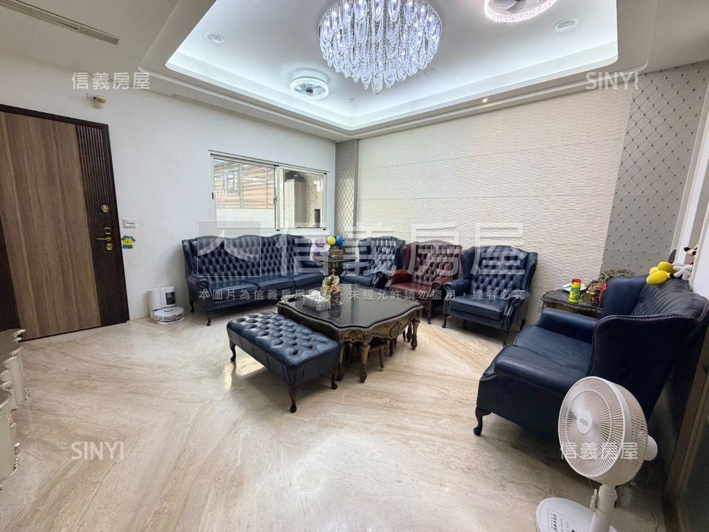 臨路前院停車大空間別墅房屋室內格局與周邊環境