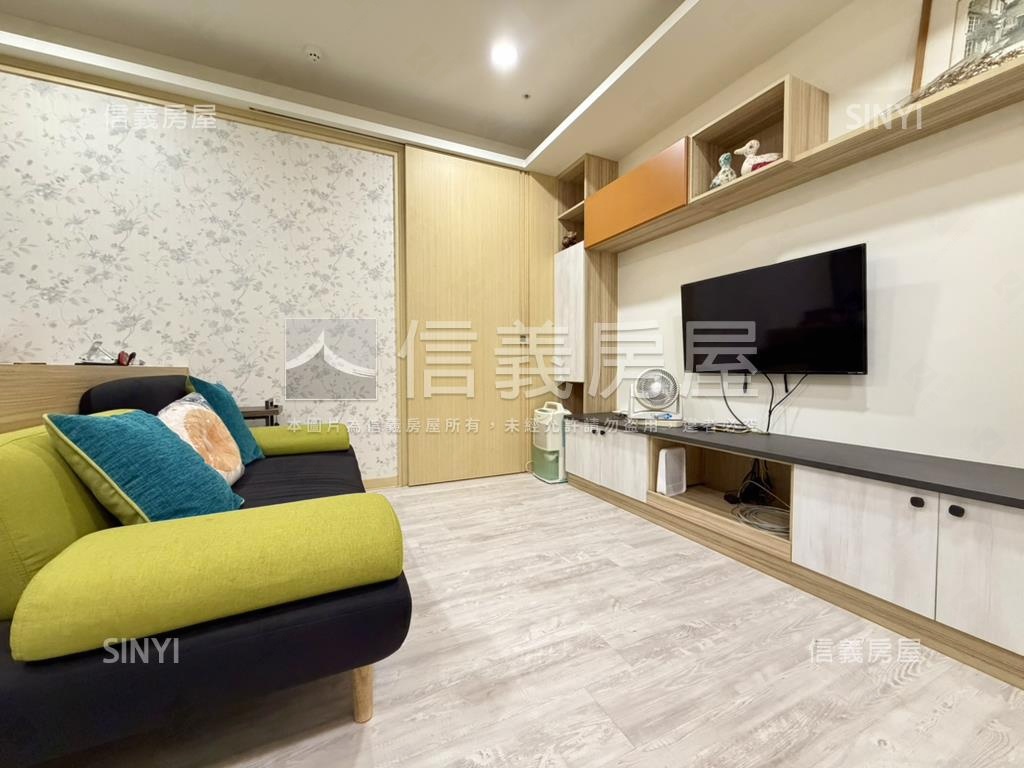 近成大美裝潢露臺兩房房屋室內格局與周邊環境