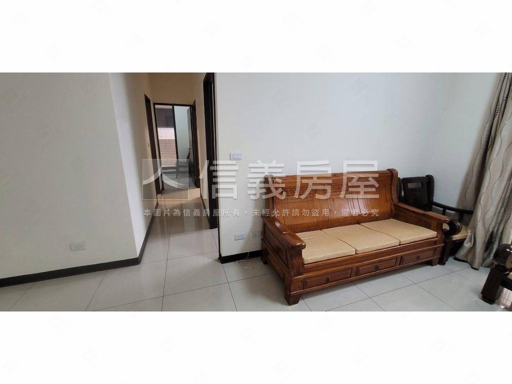 大櫻國面山三房平車行情售房屋室內格局與周邊環境