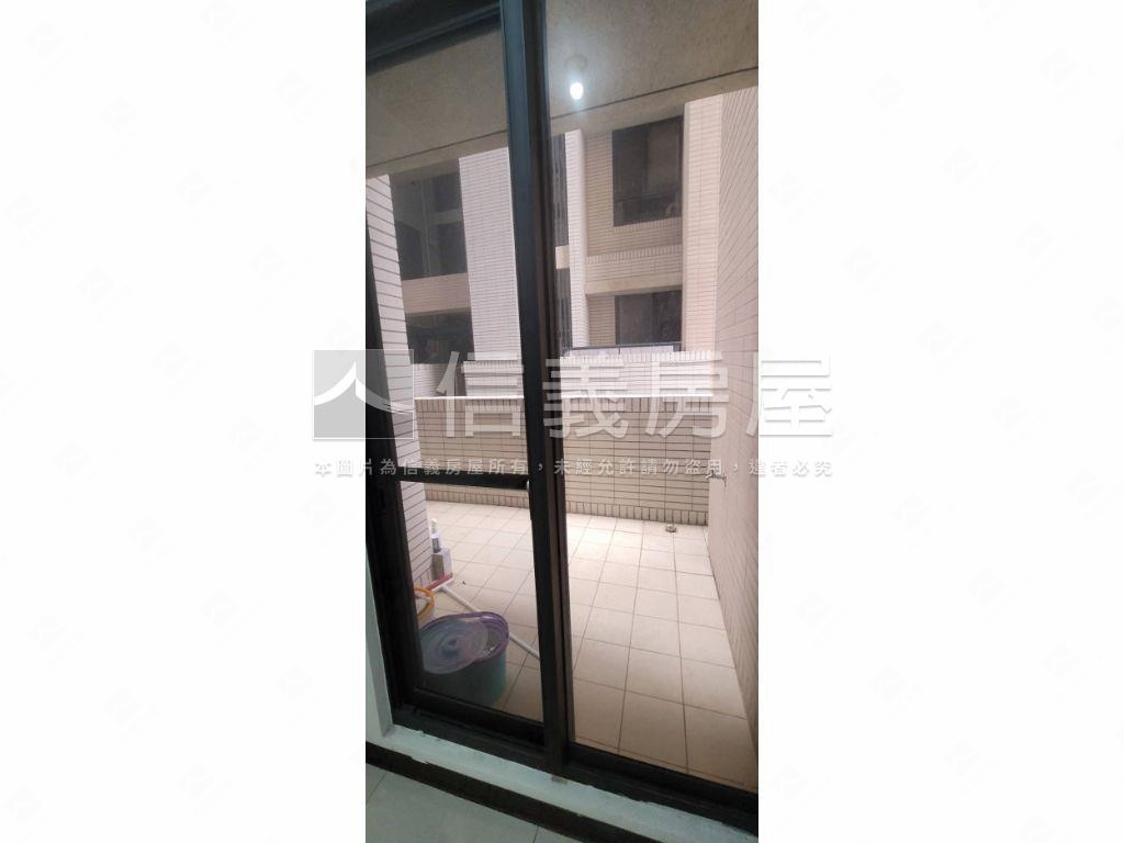 大櫻國面山三房平車行情售房屋室內格局與周邊環境