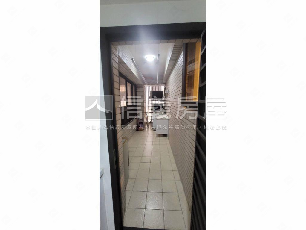 大櫻國面山三房平車行情售房屋室內格局與周邊環境