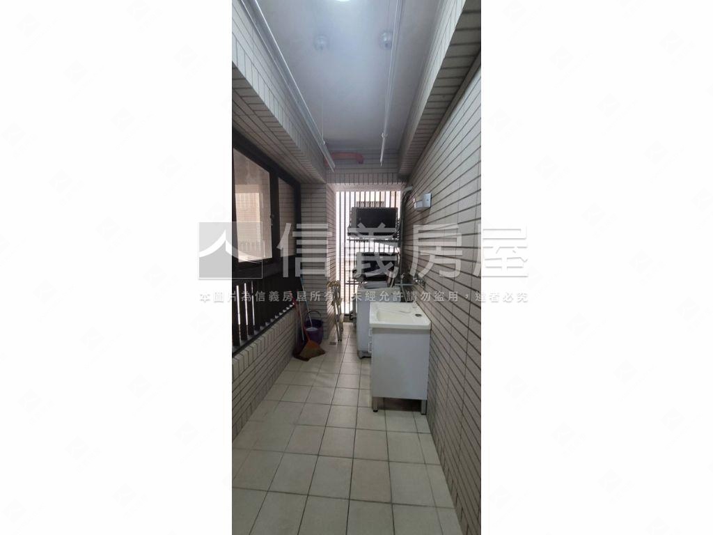 大櫻國面山三房平車行情售房屋室內格局與周邊環境