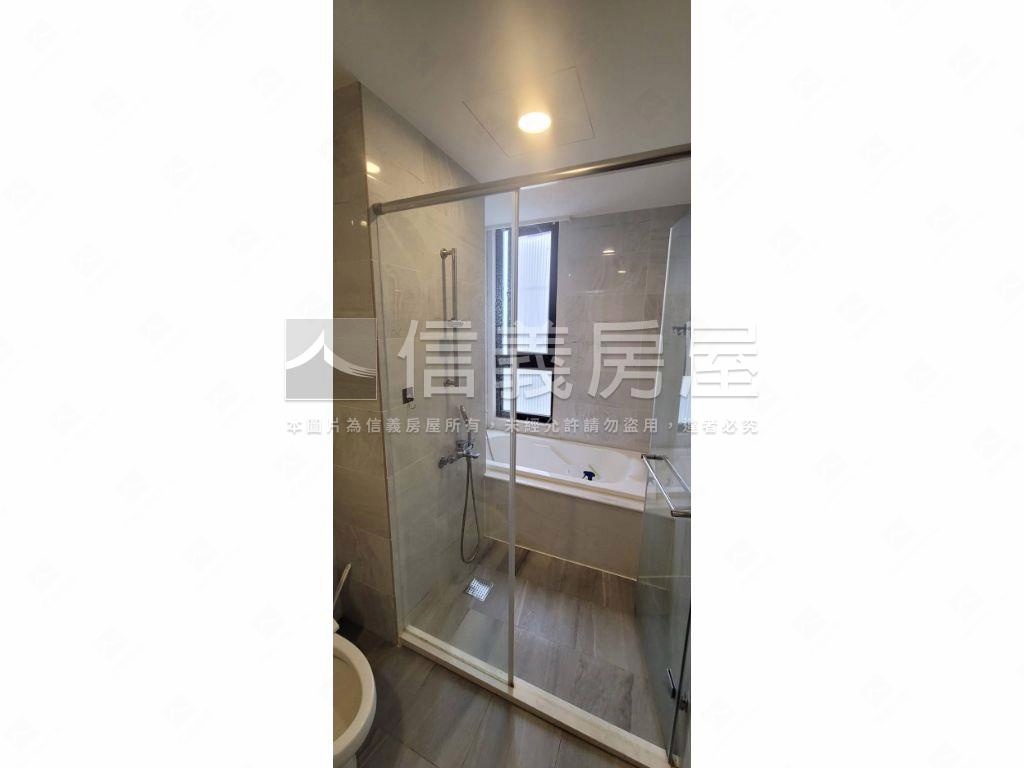 大櫻國面山三房平車行情售房屋室內格局與周邊環境