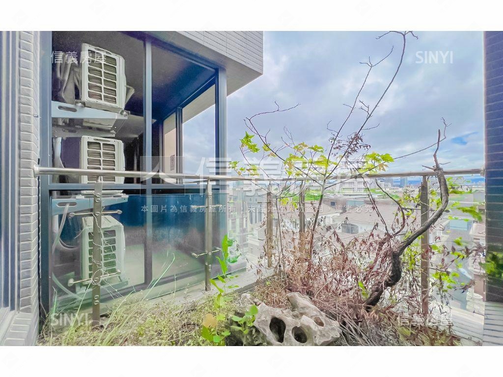 十二期三房雙平車房屋室內格局與周邊環境