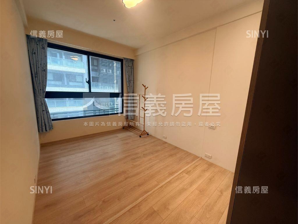 富宇典雅富春居三房車位房屋室內格局與周邊環境