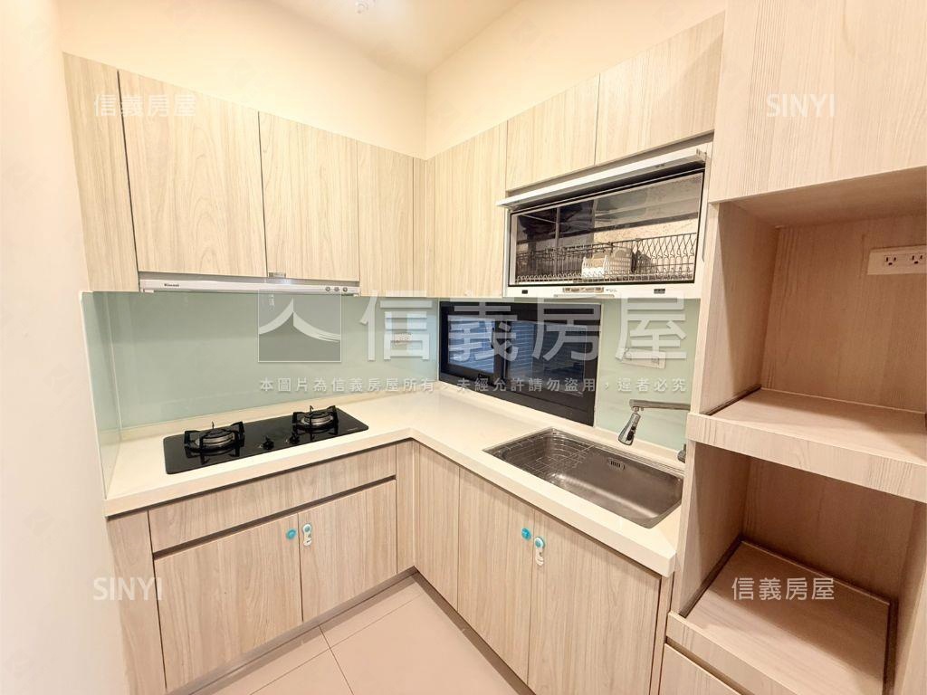 富宇典雅富春居三房車位房屋室內格局與周邊環境