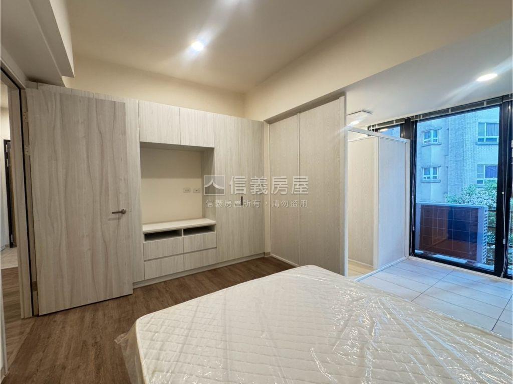 湯泉美景裝潢家電美宅房屋室內格局與周邊環境