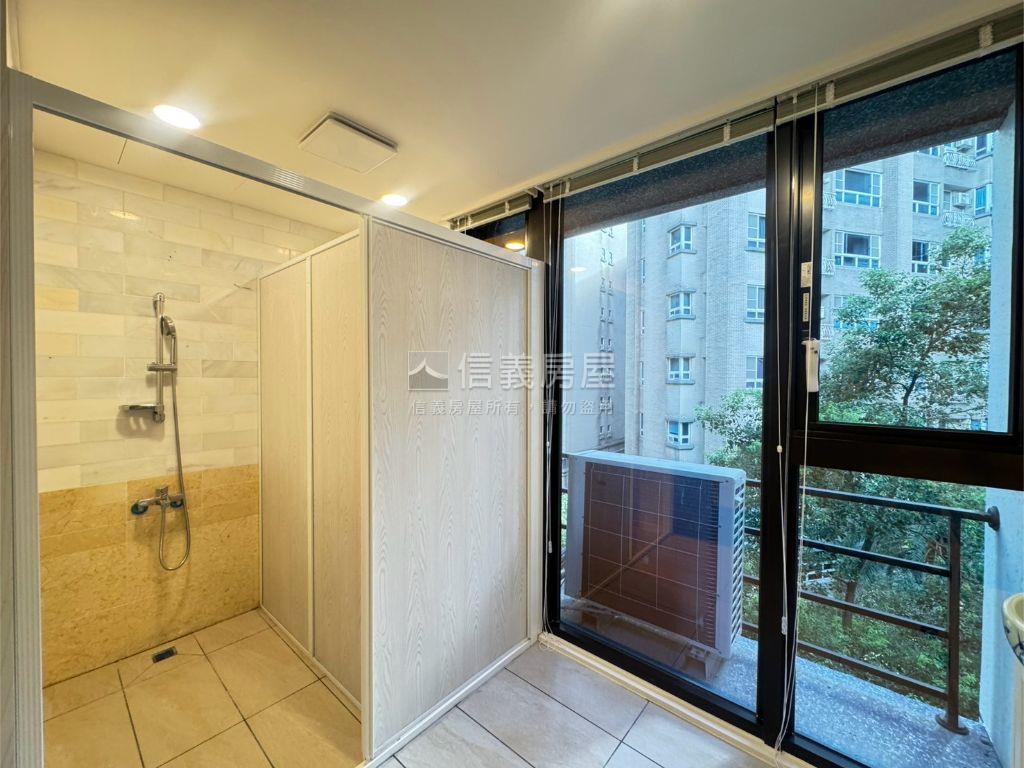 湯泉美景裝潢家電美宅房屋室內格局與周邊環境
