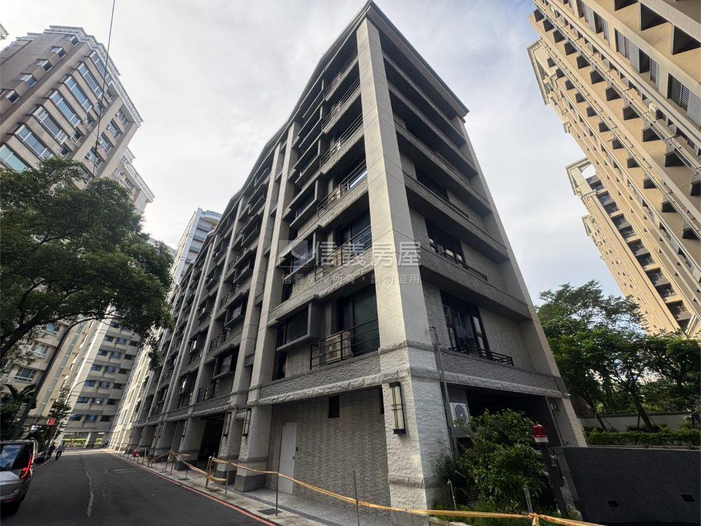 湯泉美景裝潢家電美宅房屋室內格局與周邊環境
