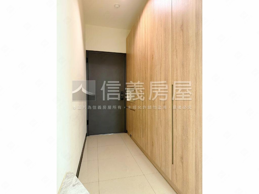 潤隆裝潢三房附Ｂ１平車房屋室內格局與周邊環境