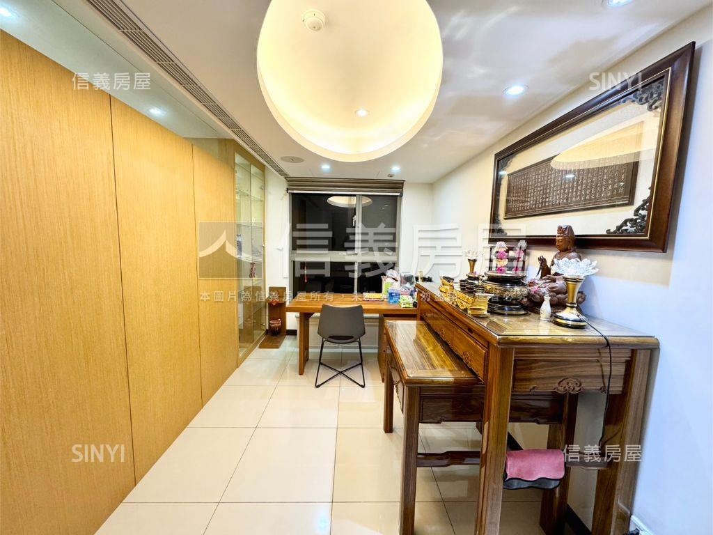 永安協和紀三房車位房屋室內格局與周邊環境