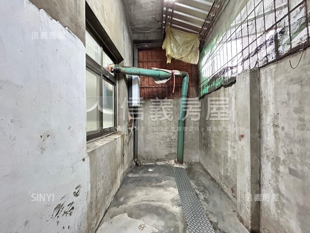 南區｜近國圖館臨路美透天房屋室內格局與周邊環境