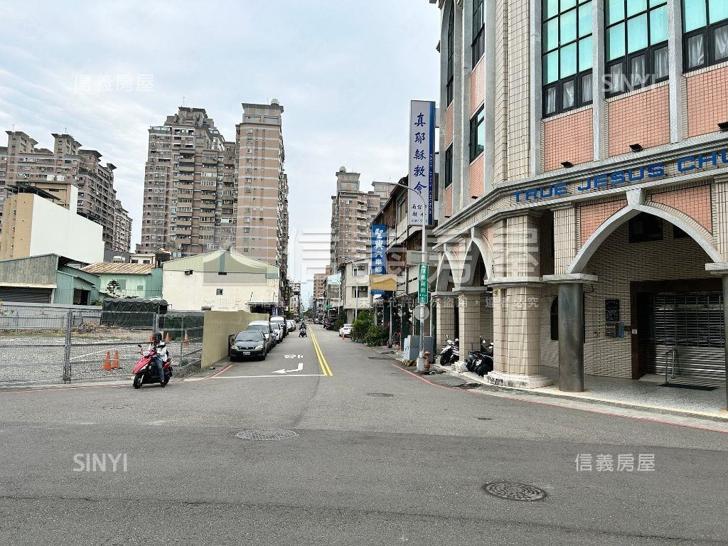 南區｜近國圖館臨路美透天房屋室內格局與周邊環境