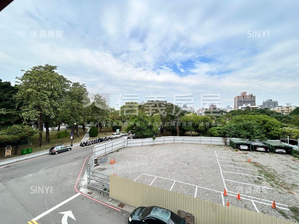 南區｜近國圖館臨路美透天房屋室內格局與周邊環境