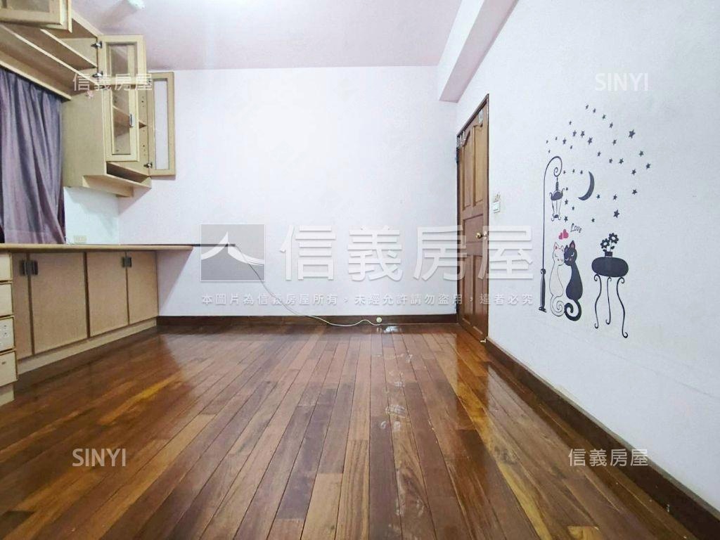 尚品晶華大四房有車位房屋室內格局與周邊環境