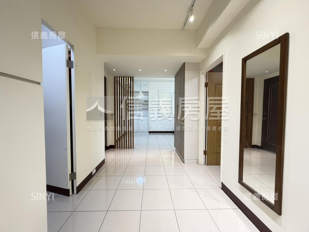 重慶北路‧稀有年輕美寓房屋室內格局與周邊環境