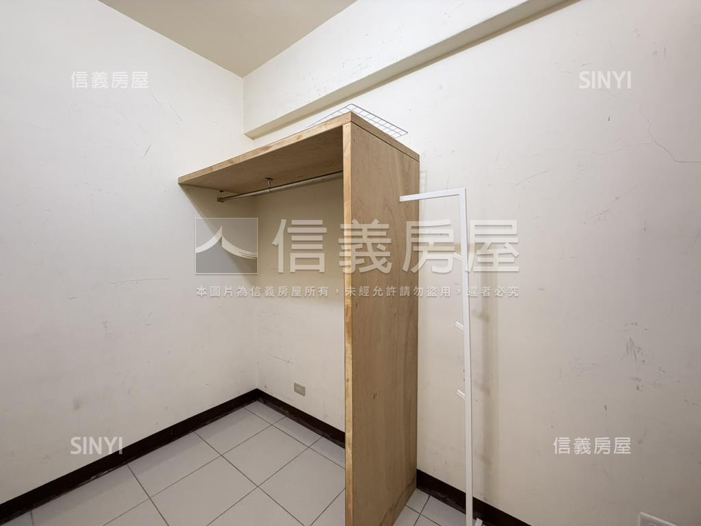 重慶北路‧稀有年輕美寓房屋室內格局與周邊環境