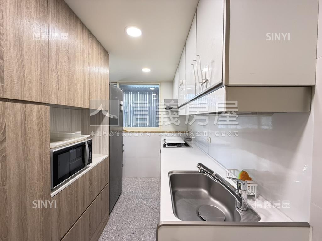 重慶北路‧稀有年輕美寓房屋室內格局與周邊環境