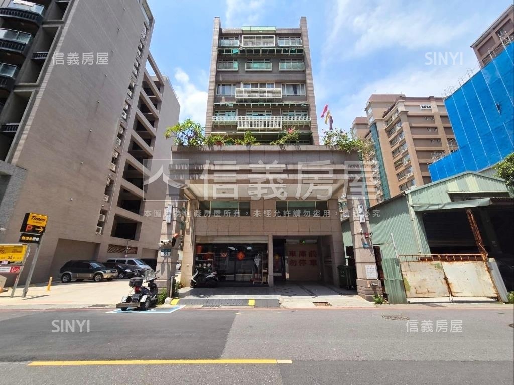 重劃商圈三面採光方正寬敞房屋室內格局與周邊環境