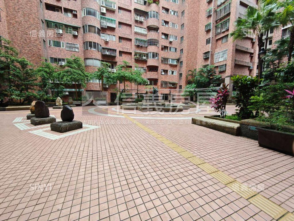 世紀風情寬敞美四房房屋室內格局與周邊環境