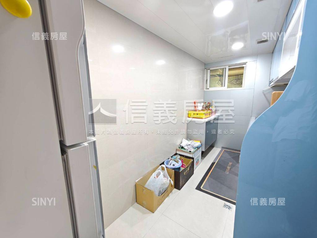 世紀風情寬敞美四房房屋室內格局與周邊環境