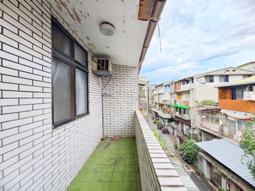 民權路靜巷透天房屋室內格局與周邊環境
