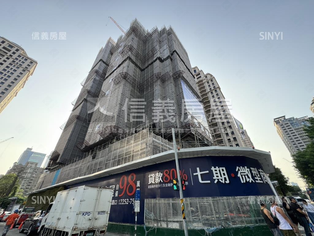 誠售★紀汎希Ｂ３高樓兩房房屋室內格局與周邊環境