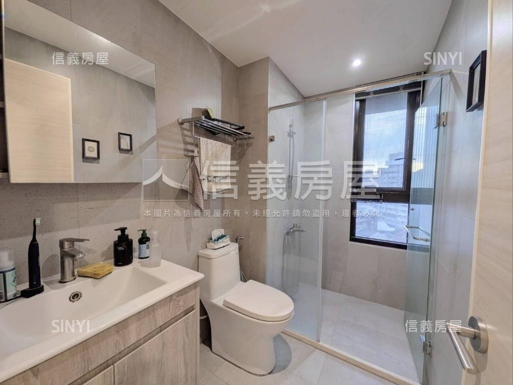 中國醫三年屋稀有２房２衛房屋室內格局與周邊環境