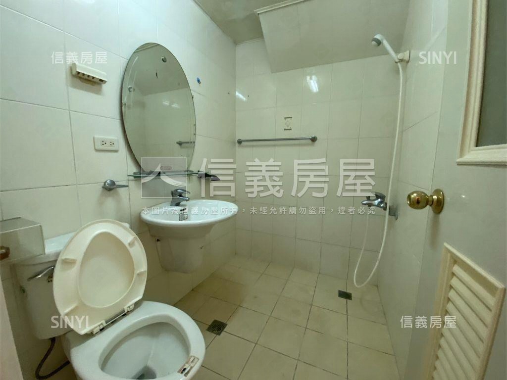 近內新國小優質透店房屋室內格局與周邊環境