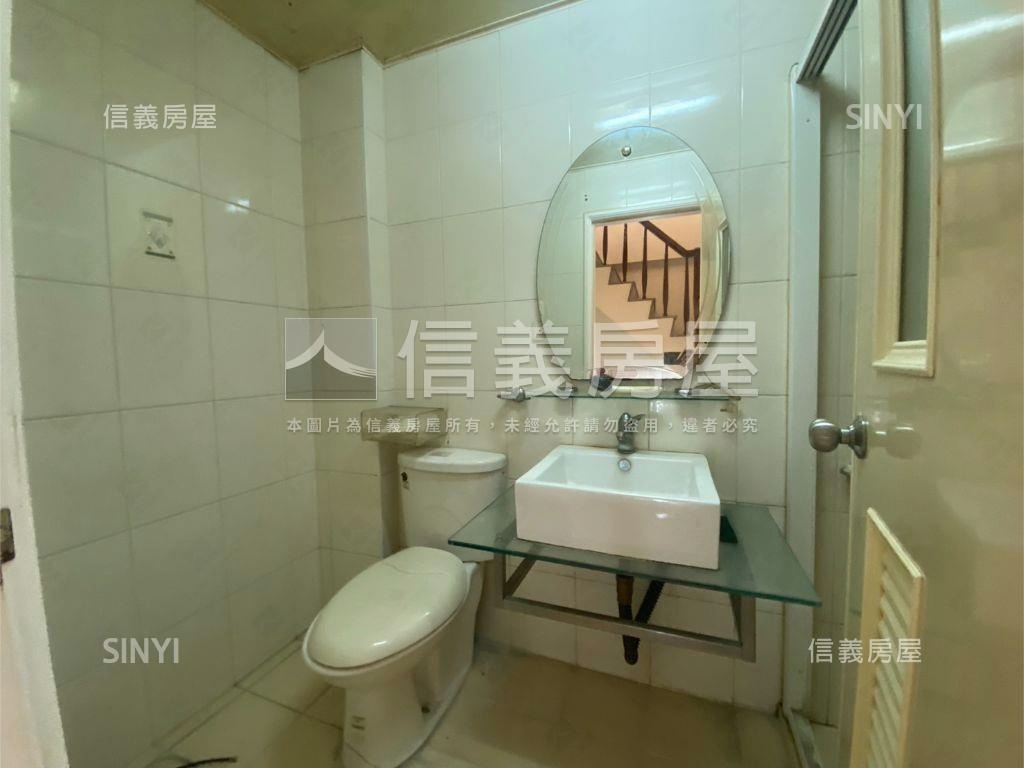 近內新國小優質透店房屋室內格局與周邊環境