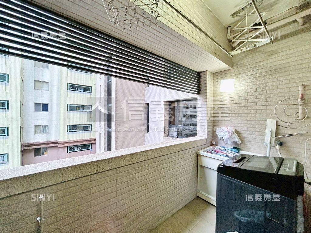 水硯哲園大三房Ｂ１平面車房屋室內格局與周邊環境