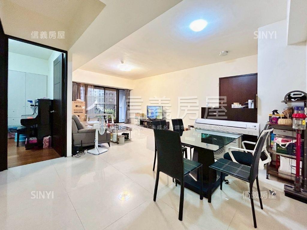 水硯哲園大三房Ｂ１平面車房屋室內格局與周邊環境