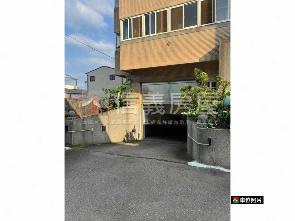 震後大四房平車房屋室內格局與周邊環境