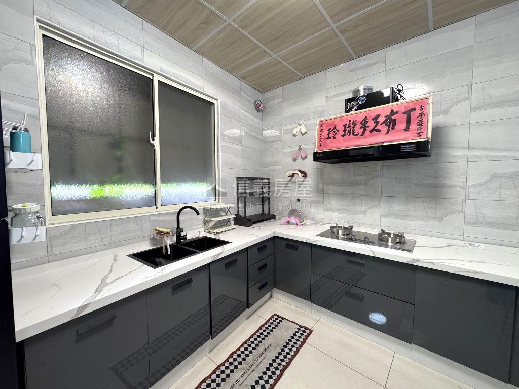 併排停車面寬質感美透房屋室內格局與周邊環境