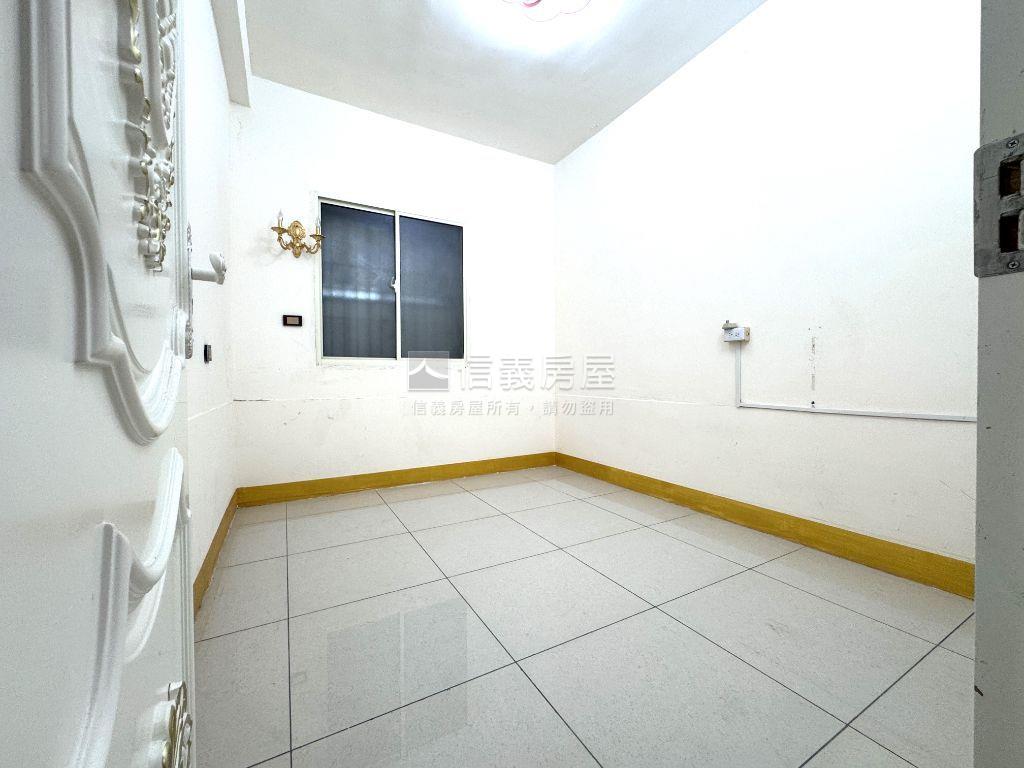 併排停車面寬質感美透房屋室內格局與周邊環境