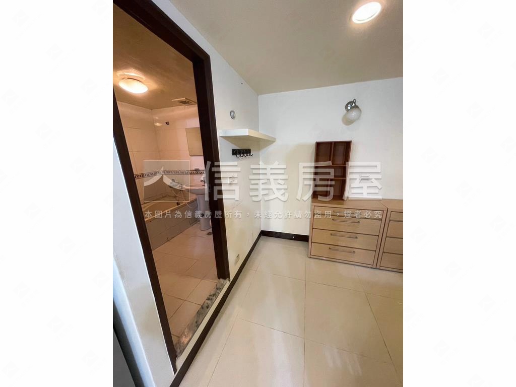 總站置產首選房屋室內格局與周邊環境