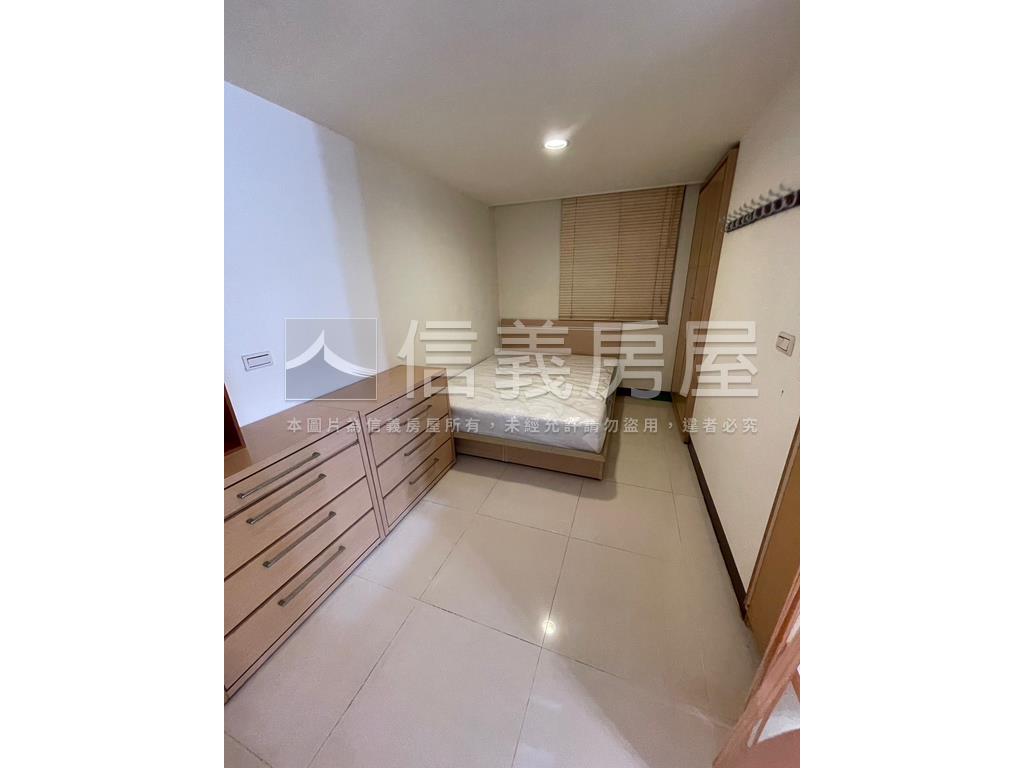 總站置產首選房屋室內格局與周邊環境