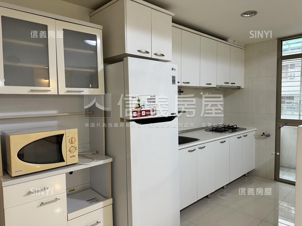 總站置產首選房屋室內格局與周邊環境