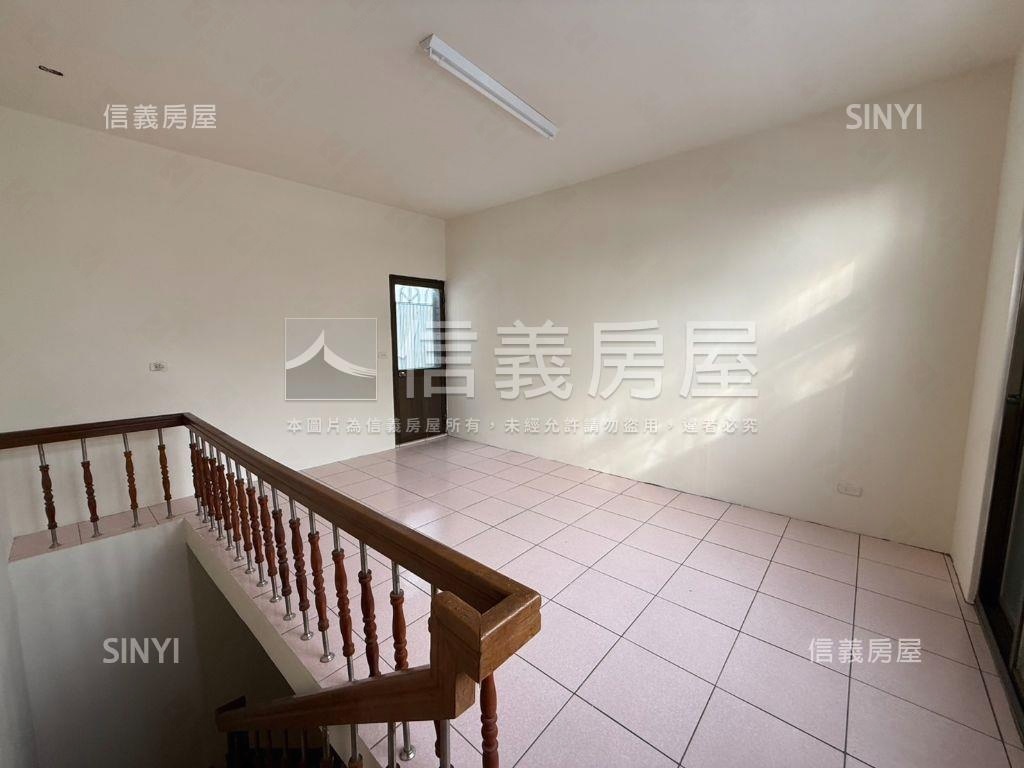 北區活路好停車透天房屋室內格局與周邊環境