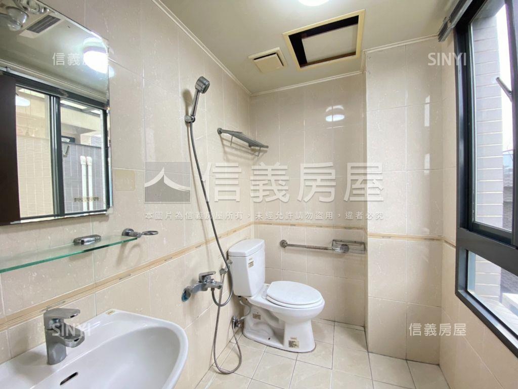 沙鹿電梯別墅美視野可看屋房屋室內格局與周邊環境