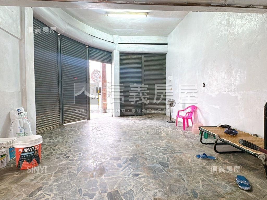 仁武大地坪顯眼角窗透店房屋室內格局與周邊環境