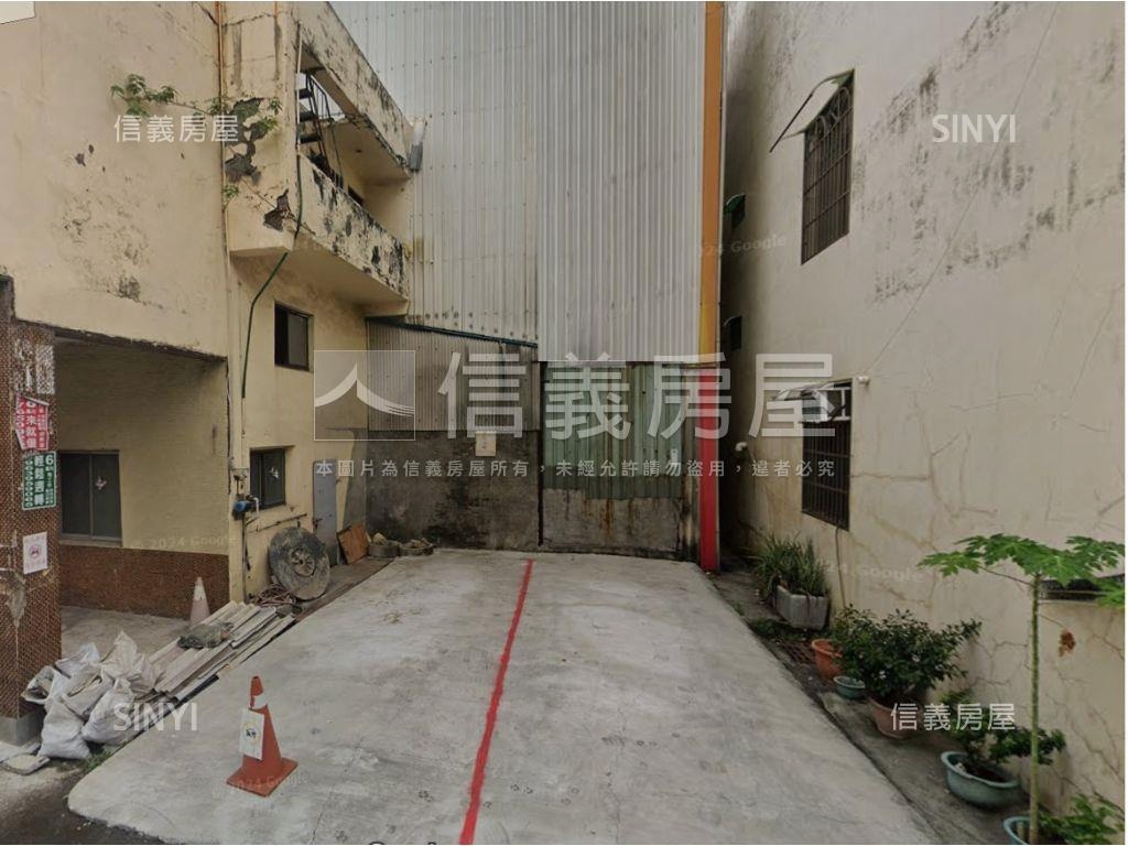 仁武大地坪顯眼角窗透店房屋室內格局與周邊環境