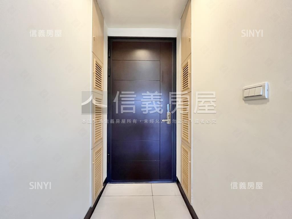 君泰稀有山景兩房車位房屋室內格局與周邊環境